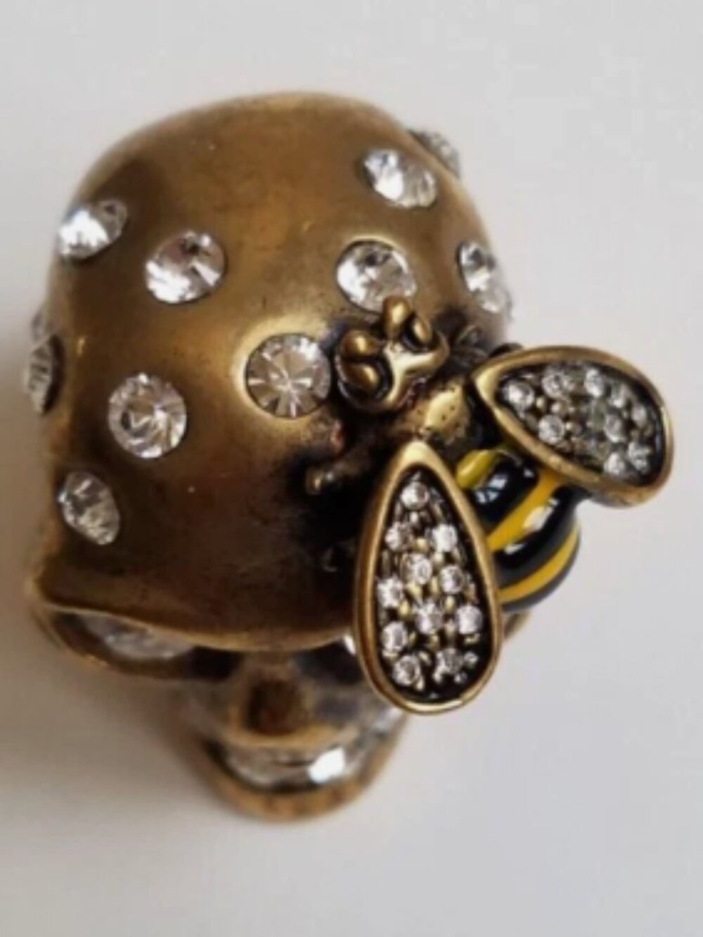 Alexander McQueen Skull Bee Crystal Ring 🐝 💀 - Picture 2 of 3